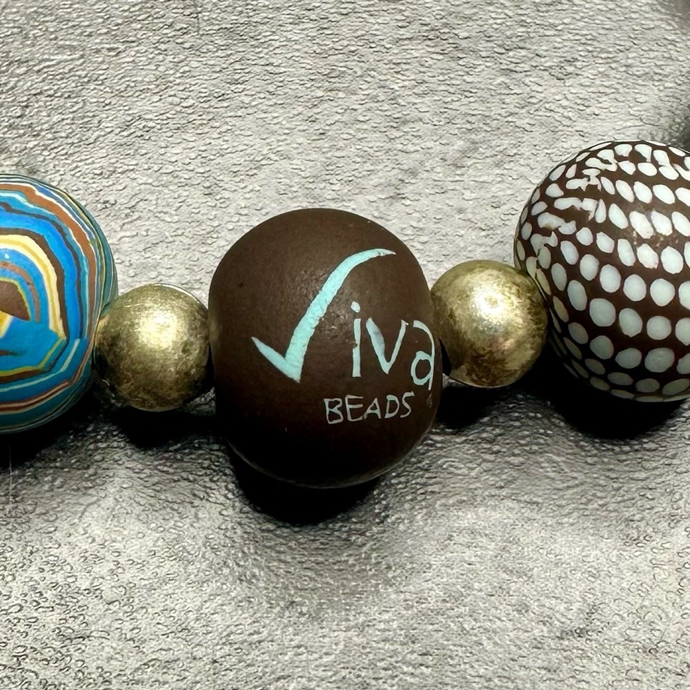 Viva Beads Beaded Bracelet - Picture 2 of 2